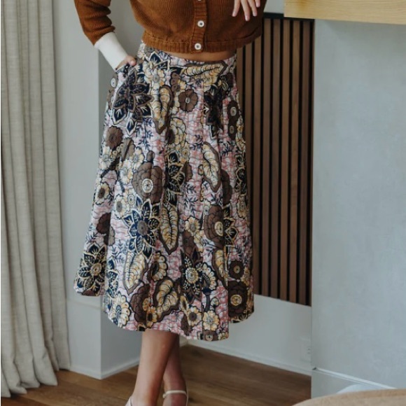 Francis and Benedict Skirt - Picture 4 of 4